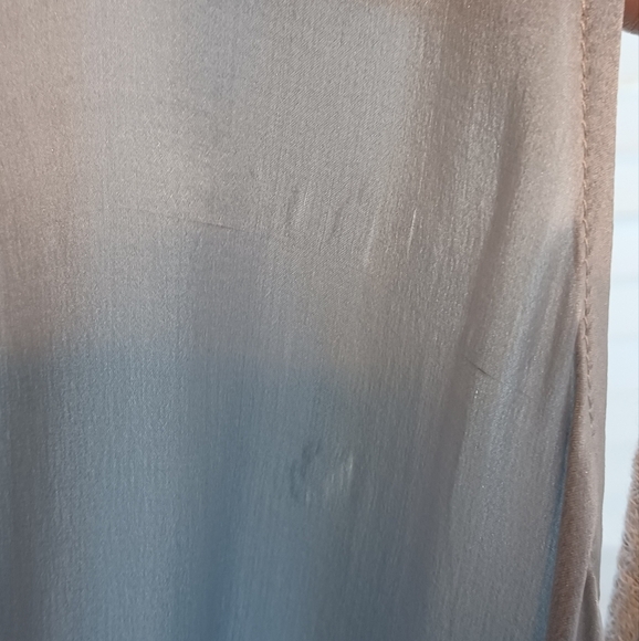 The Odells Hi-Lo Linen Silk Tank Top Blouse - Picture 14 of 15